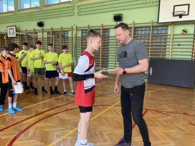 b_1024_768_0_00_images_2022_2023_WF_zawody_siatka_330313343_929849078255891_3742740920139764486_n